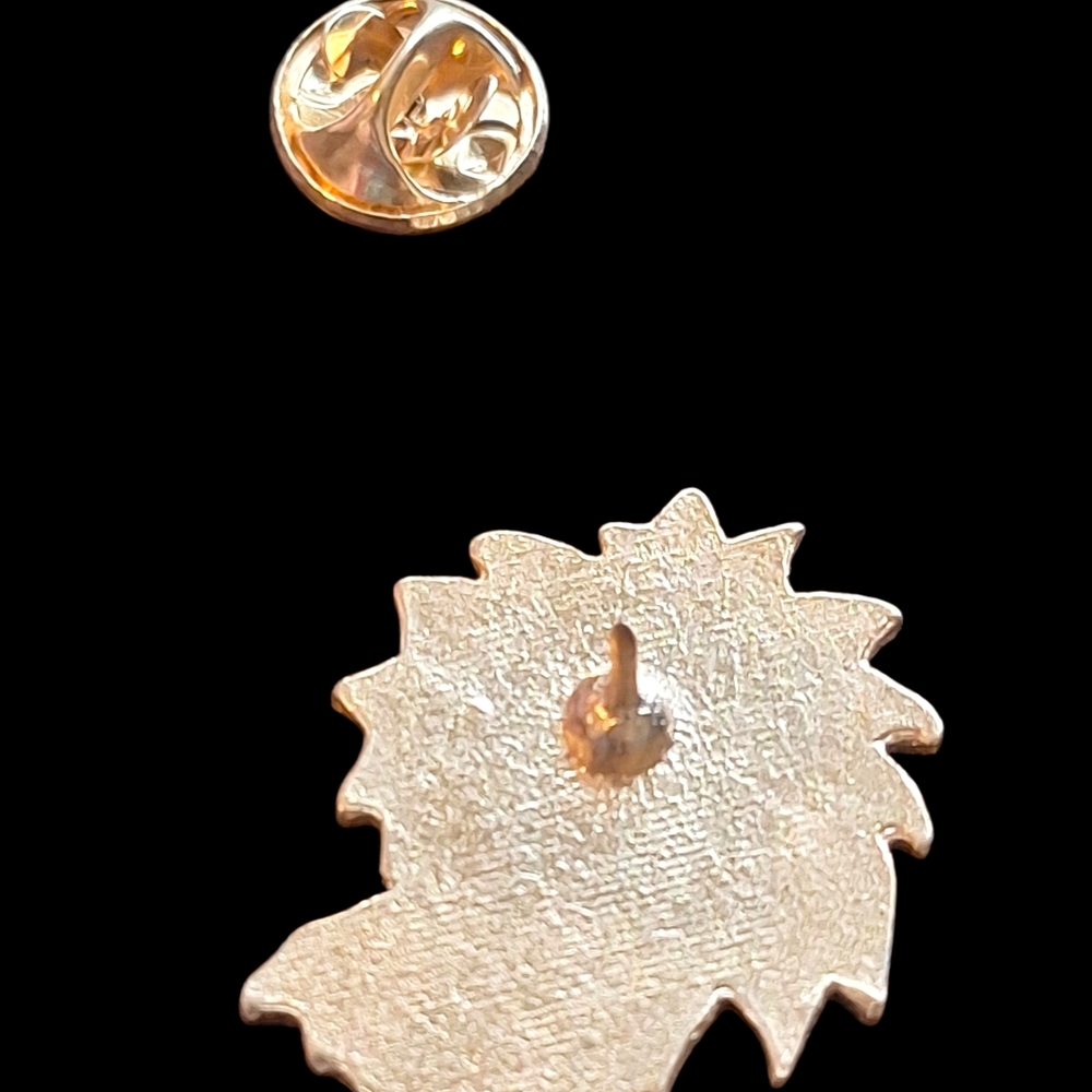 Vintage Sunflower Enamel Pin - Picture 5 of 5